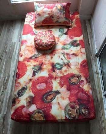 ملاية البيتزا